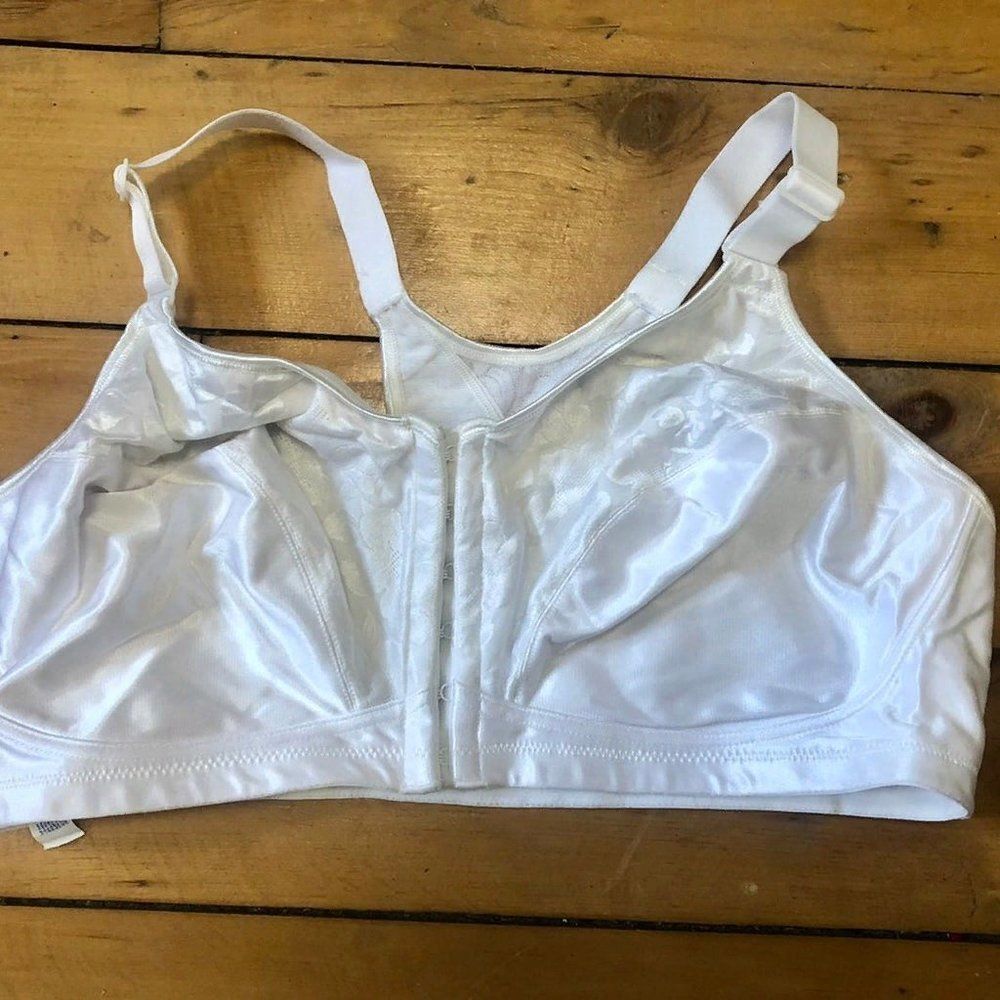 Vintage Bra Playtex 18 hour size 42 D